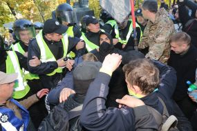 Participants of "action on the decommissioning of Soviet idols" and law enforcement officers