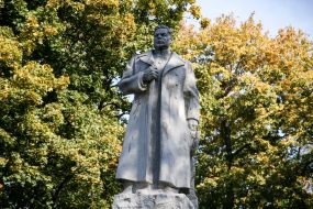 Monument to Nicholas Vatutin
