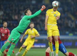 Игровой момент матча