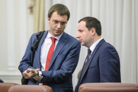 Volodymyr Omelyan and Alexander Sayenko
