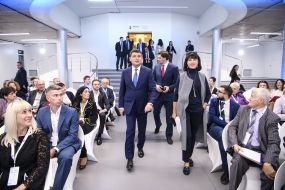 Владимир Гройсман на инспекционном форуме Проверок. net