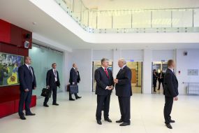 Petro Poroshenko and Alexander Lukashenko