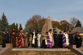 Священнослужителі