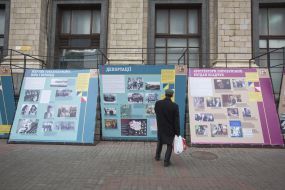 Виставка «100 років сусідства: Україна і Польща»