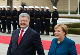 Petro Poroshenko and Angela Merkel