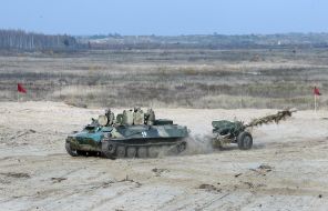 Tactical training using artillery units in combat
