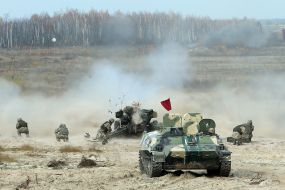 Tactical training using artillery units in combat