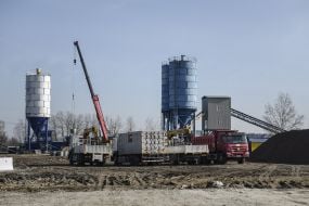 Special machinery at a concrete plant