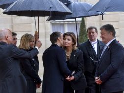Emmanuel Macron with wife Brigita, Petro Poroshenko with his wife Marina