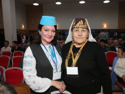 Участницы конференции делегатов Курултая крымскотатарского народа
