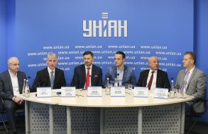 Участники пресс-конференции