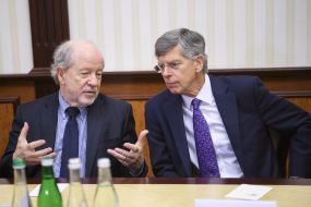 Пет Мерло и Уильям Тейлор