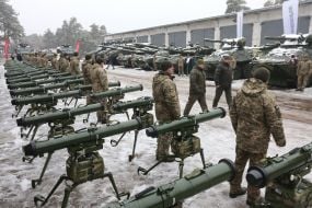Servicemen near anti-tank complexes "Stugna-P"
