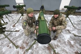 Servicemen near anti-tank complexes "Stugna-P" and "Corsar"