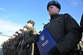 Военнослужащие 