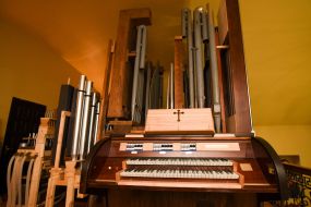 Organ in Zaporozhye Temple