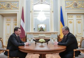 Петр Порошенко и Раймондс Вейонис