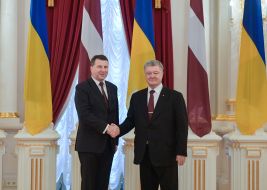 Петр Порошенко и Раймондс Вейонис