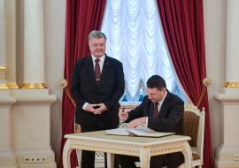 Петр Порошенко и Раймондс Вейонис