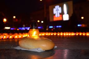 The action "Light a candle of memory" in Lviv