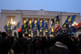 Representatives of the "Freedom" and "Congress of Ukrainian Nationalists" on the Square of the Constitution before the Parliament