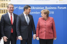 Vladimir Groisman and Angela Merkel 