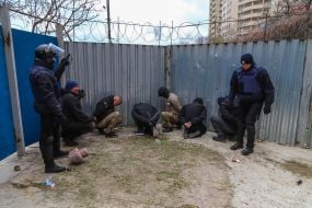 Police detain participants of the fight