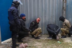 Police detain participants of the fight