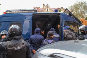 Police detain participants of the fight