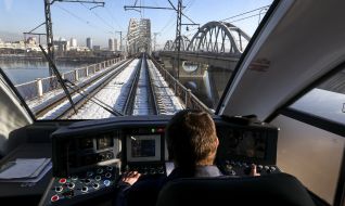 The car drives the train