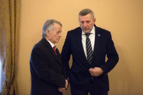 Mustafa Dzhemilev and Akhtym Chiogoz