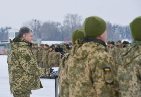 Petro Poroshenko and the servicemen