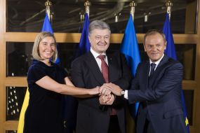 Federica Maugerini, Petro Poroshenko and Donald Tusk