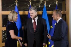 Federica Maugerini, Petro Poroshenko and Donald Tusk