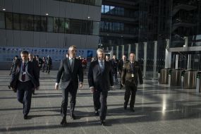 Jens Stoltenberg and Petro Poroshenko