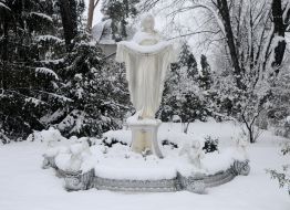 Sculpture of the Virgin