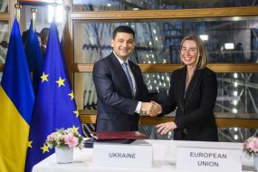 Volodymyr Groisman and Federika Mogerini