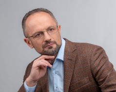 Роман Безсмертний