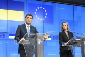 Volodymyr Groisman and Federika Mogerini