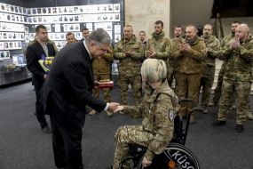 Petro Poroshenko and ATO veterans 