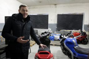 Олексій Ковтуненко проводить екскурсію на складах ДП "СЕТАМ"(OpenMarket)