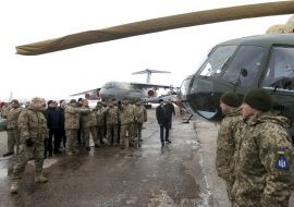 Petro Poroshenko and the servicemen