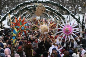 Procession stargazers in Lviv
