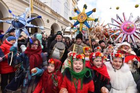 Procession stargazers in Lviv