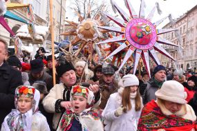 Procession stargazers in Lviv