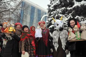 Participants of the festive parade "Den-fest-2019"