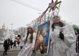 Participants of the festive parade "Den-fest-2019"