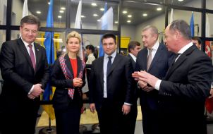 Miroslav Laichak, Yulia Svetlichnaya, Pavel Klimkin, Sergey Chernov and Victor Popov