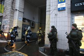 Fire in the building near the hotel "Dnepr"