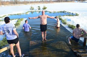 Epiphany bathing